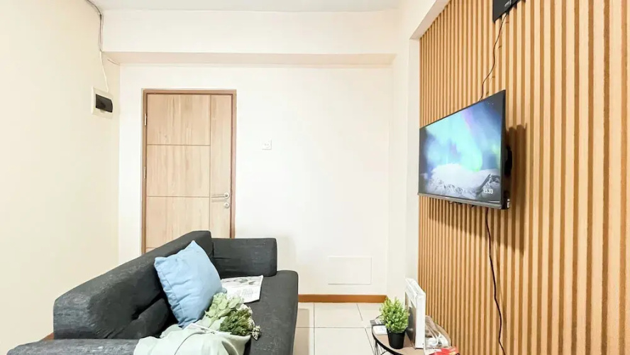 Basic 2Br Apartment At Green Palm Residence