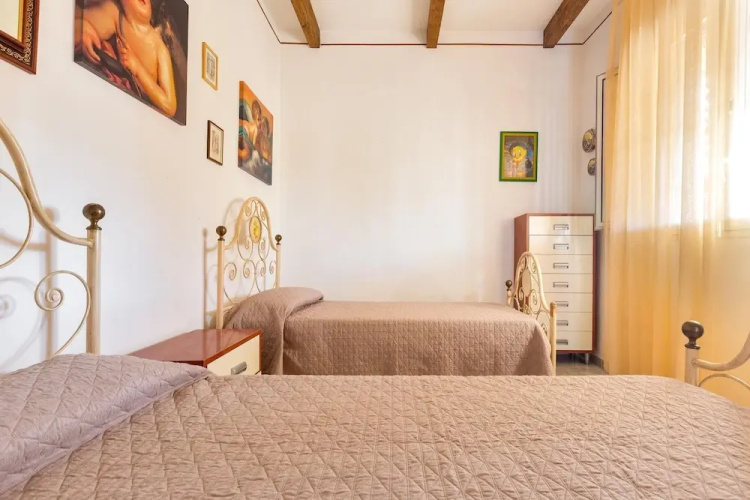 2147 Villa Giulia & Sara