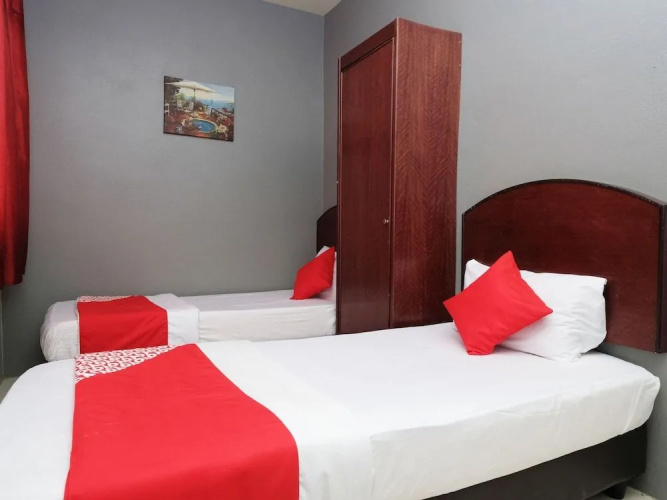 Oyo 1012 Stada Hotel