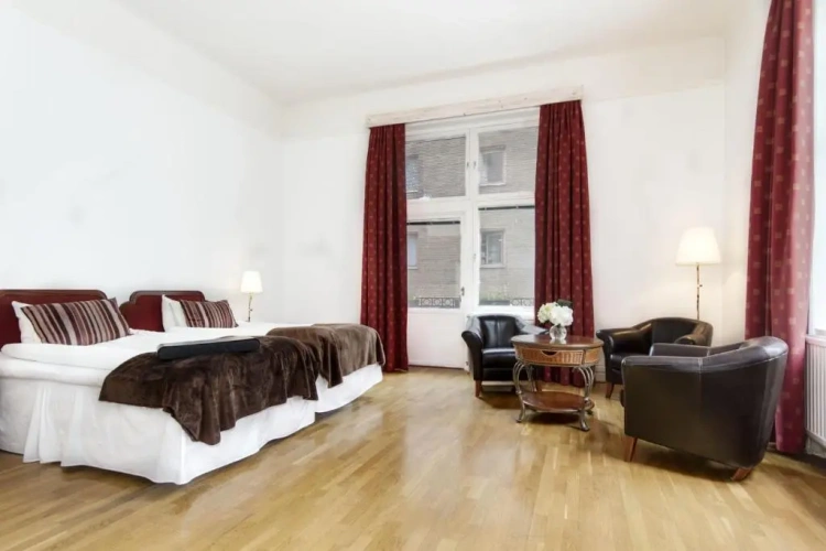 Twin Junior Suite with balcony