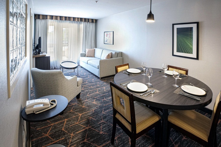 Holiday Inn & Suites Osoyoos photo 7