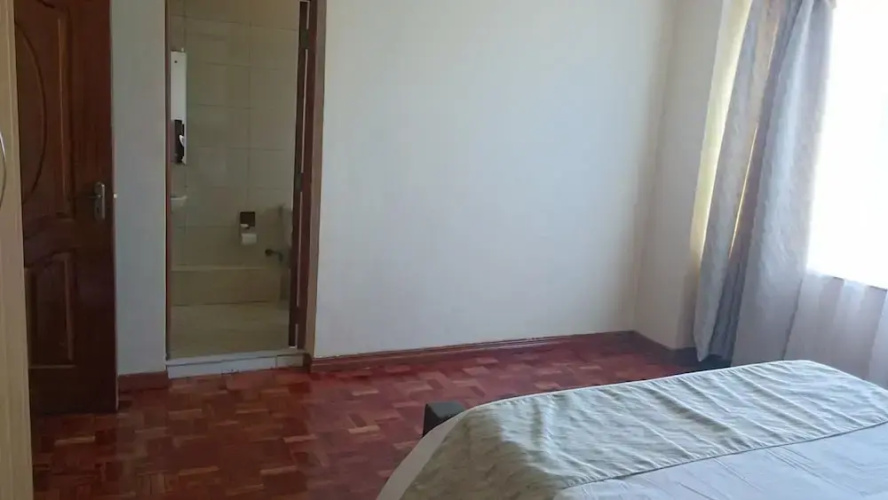 Tomax Apartments Brooks