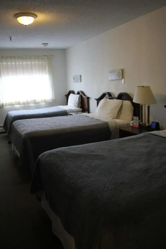 Vacationland Inn & Suites