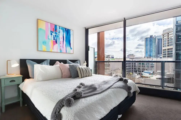Ella, 1BDR Melbourne Apartment