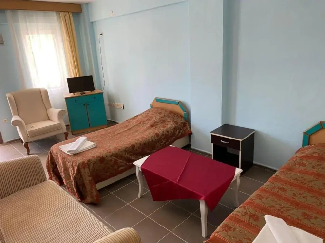 Economy Triple room