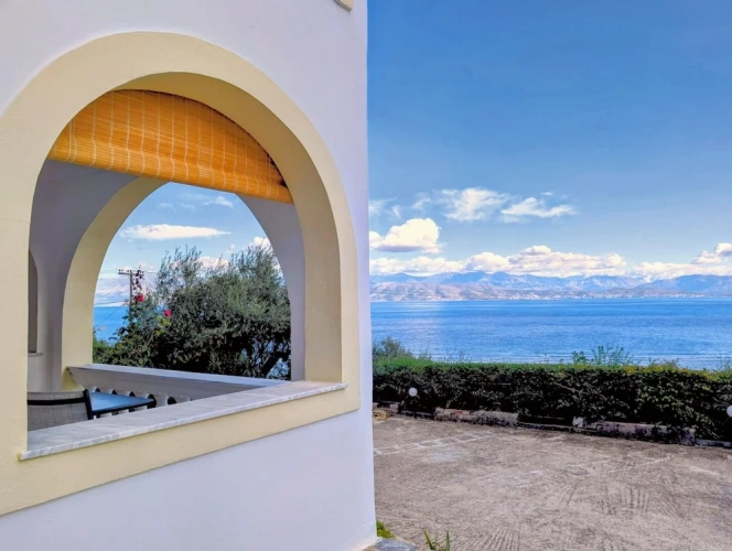 Superior Basement Studio with balcony and with sea view