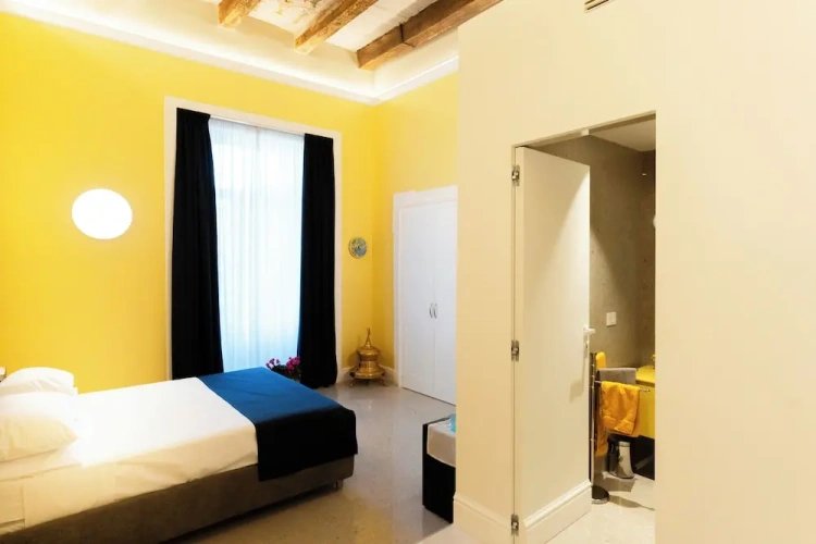 Luxury Triple room with city view