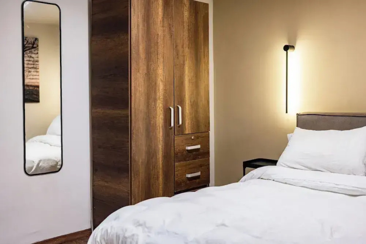 Cibeles Apartments by VH