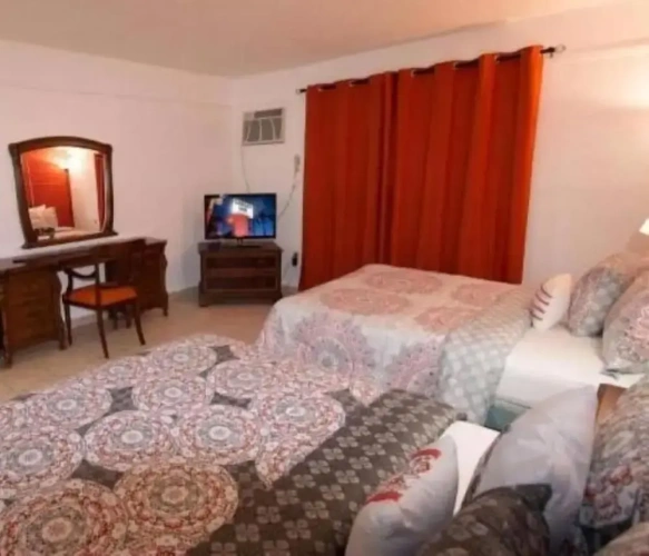 Classic Quadruple room