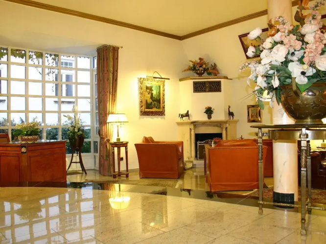 Eden Hotel