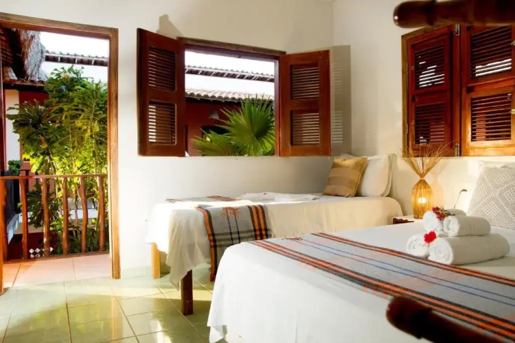 Standard Triple room