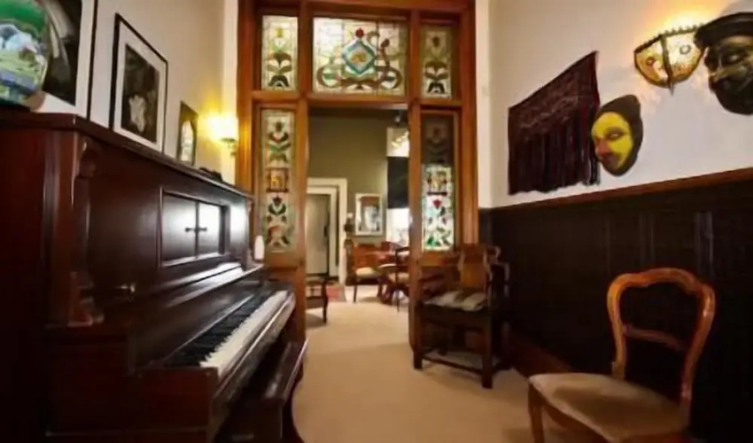 Archer House B&B