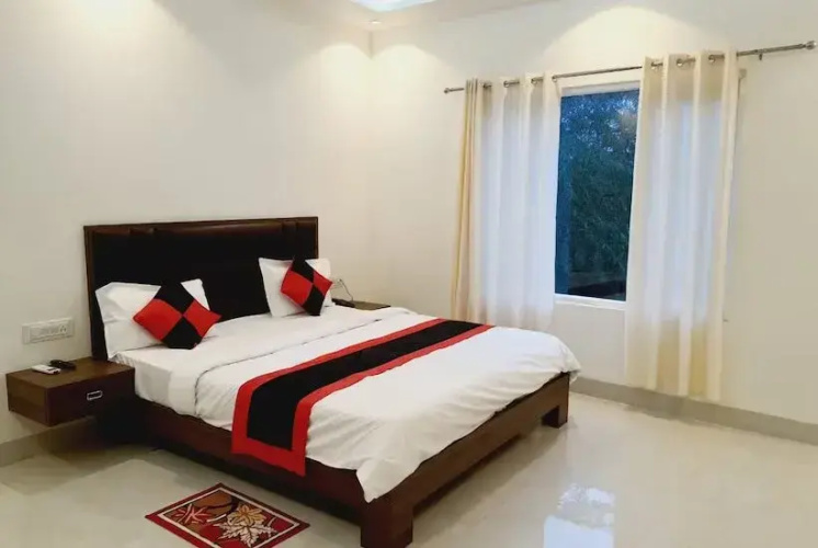 Bhawana Hotel