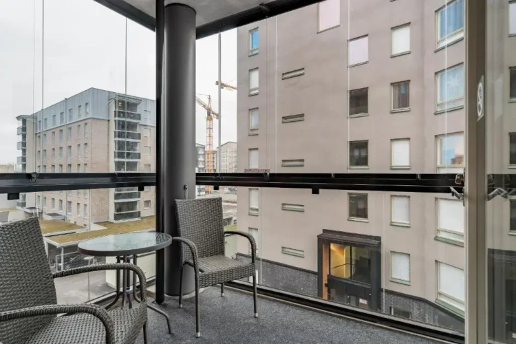 3 Bedrooms Apartment