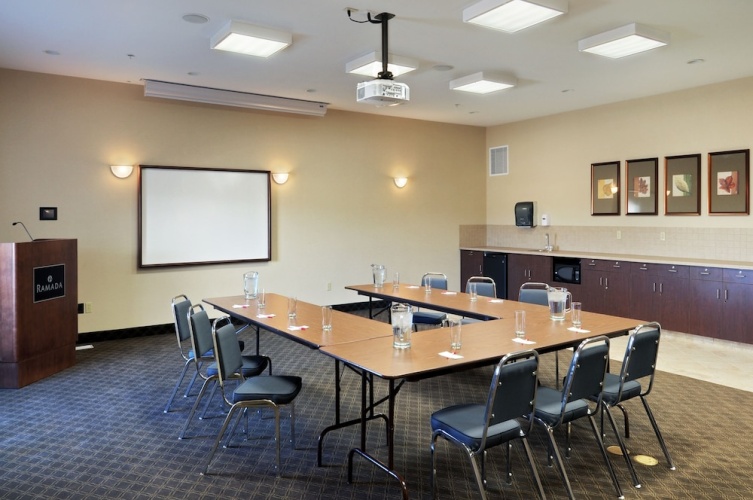 Ramada by Wyndham Lac La Biche photo 17