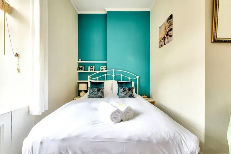 Light 2-bed West End Apt Overlooking Kelvingrove Museum