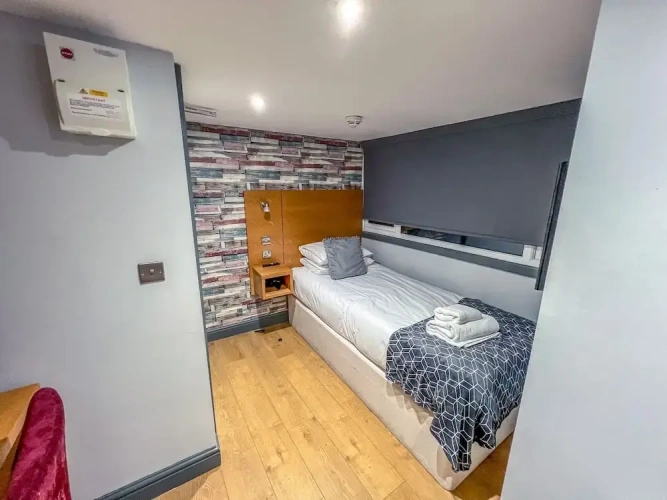 Comfort Single room with city view