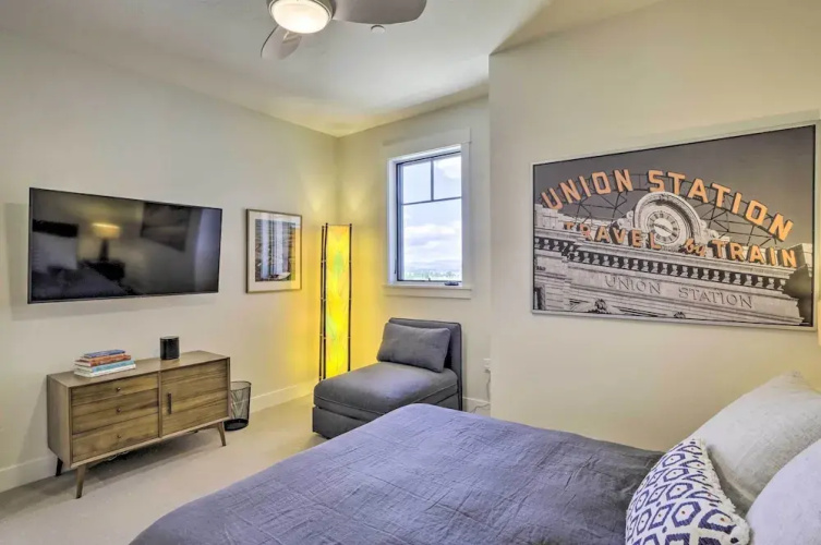 Winter Park Condo w/ Fireplace - 4 Mi to Slopes!