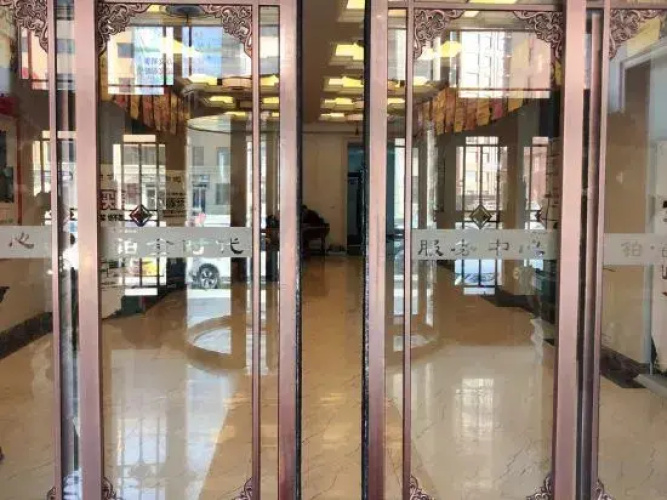 Baicheng Huiya Apartment