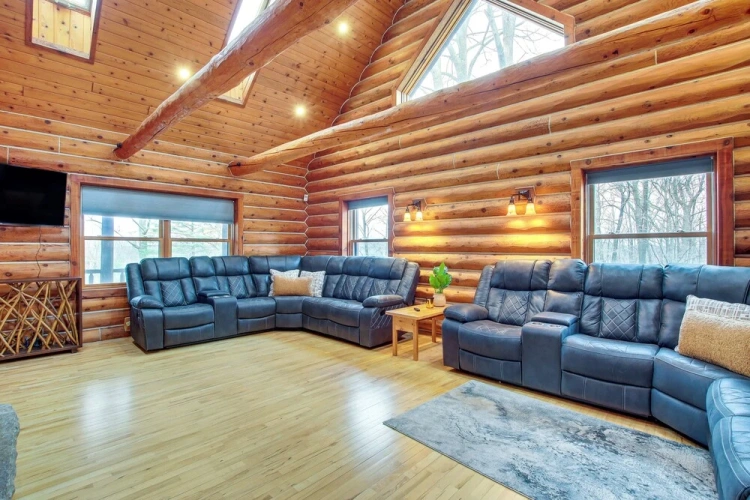 5 Bedrooms Cottage