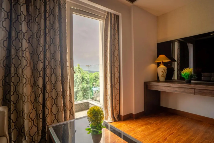 Hotel Mansha Regency