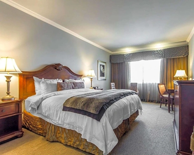 Accessible Double Suite
