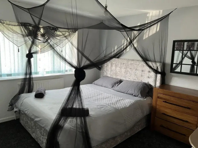 Impeccable 3-bed House in Rotherham