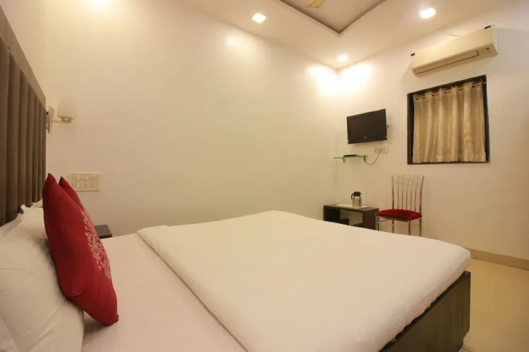 Standard Double room with view