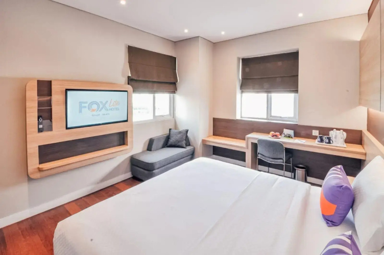 FOX Lite Hotel Grogol Jakarta