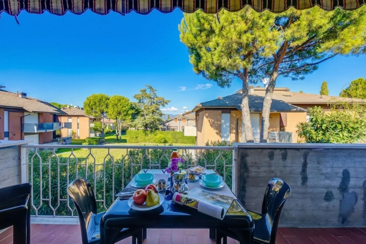 Family Apartment with balcony