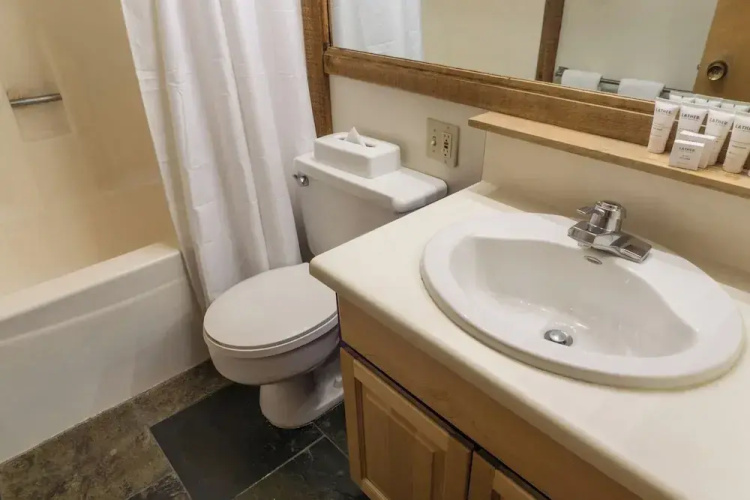 4025 Ski Trails