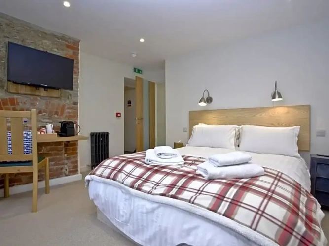 Superior Triple room