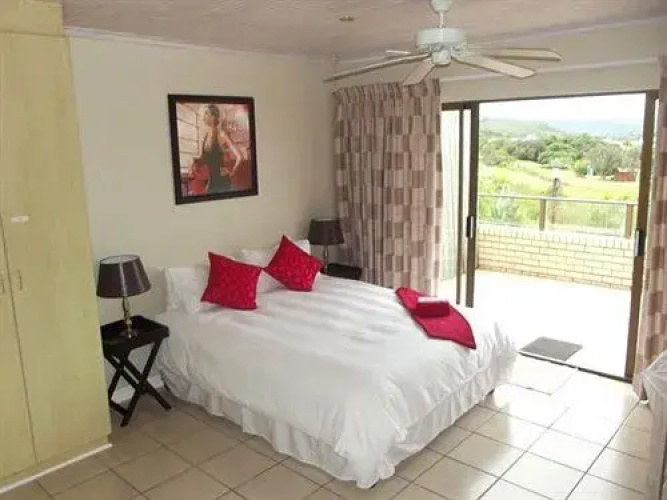 Luna Lodge