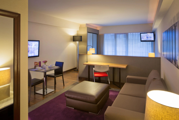 Las Suites photo 18