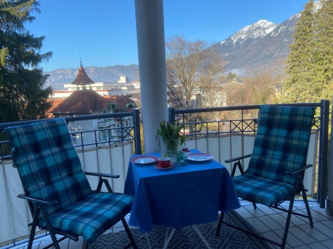 1 Bedroom Apartment with balcony