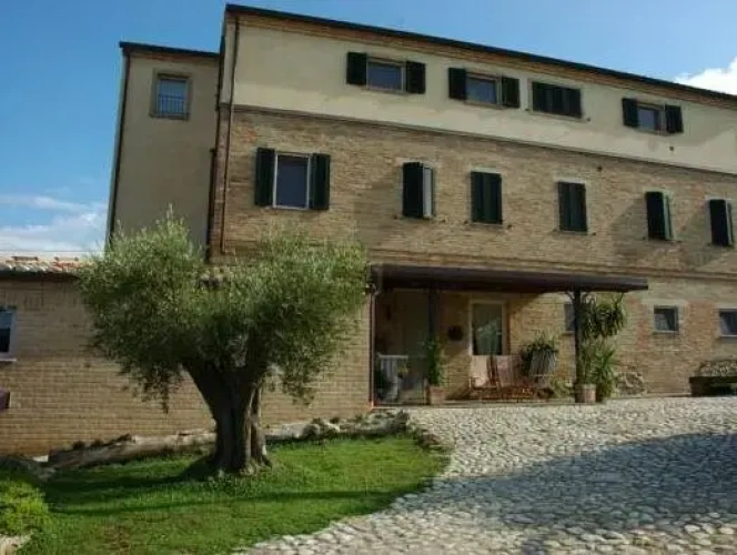2 Bedrooms Quadruple Apartment