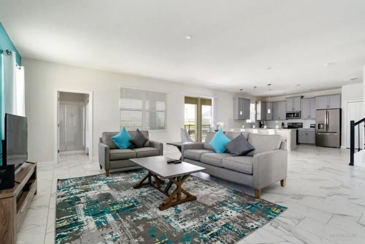 Glamorous 6-Bed With Private Pool/Spa home