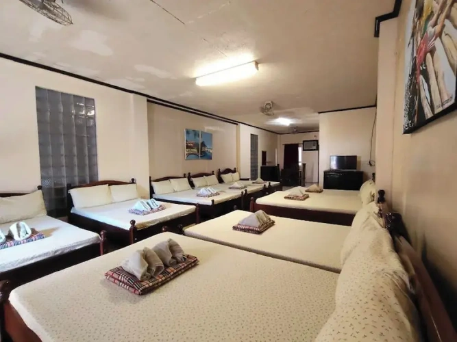 Grand room with balcony