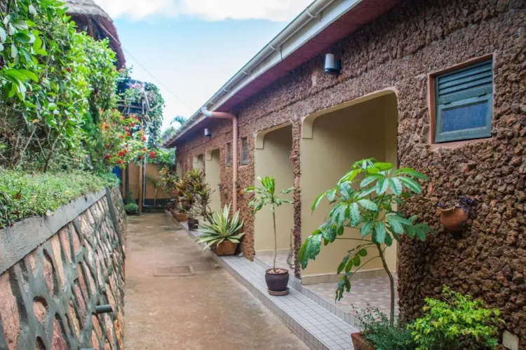 Hotel Gorillas Nest Entebbe