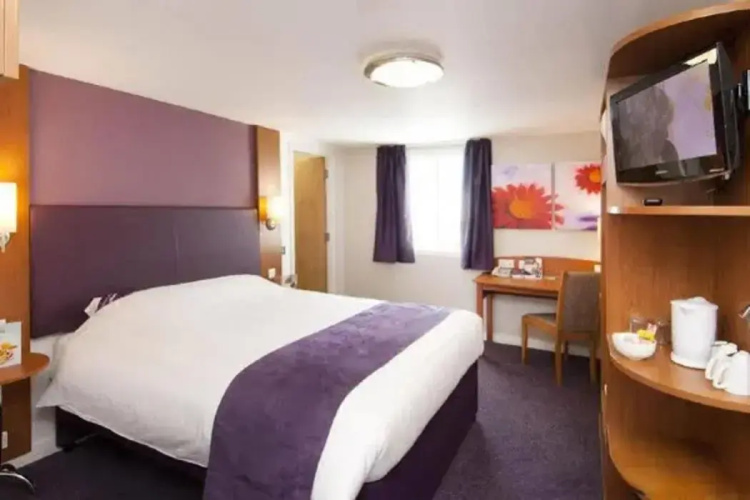 Premier Inn Warrington (a49/m62,j9)