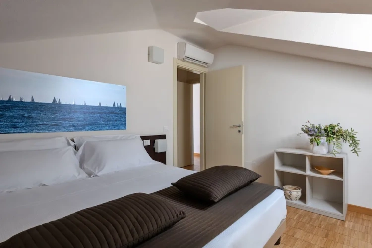1 Bedroom Apartment with balcony