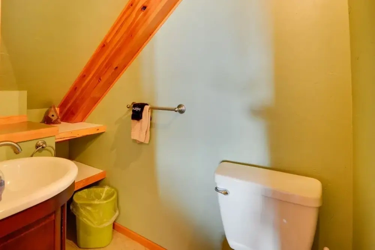 2 Bedrooms Cottage