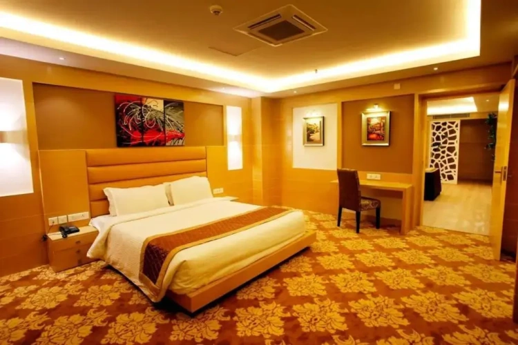 Double Suite