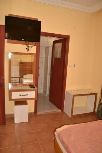 Huzuray Hotel