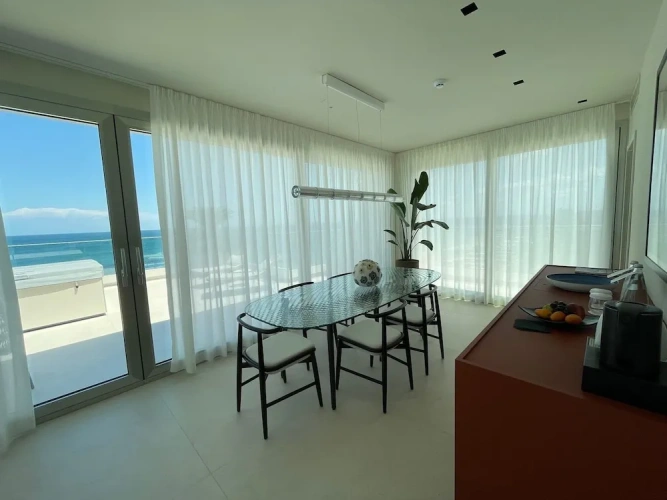 Executive Suite beachfront