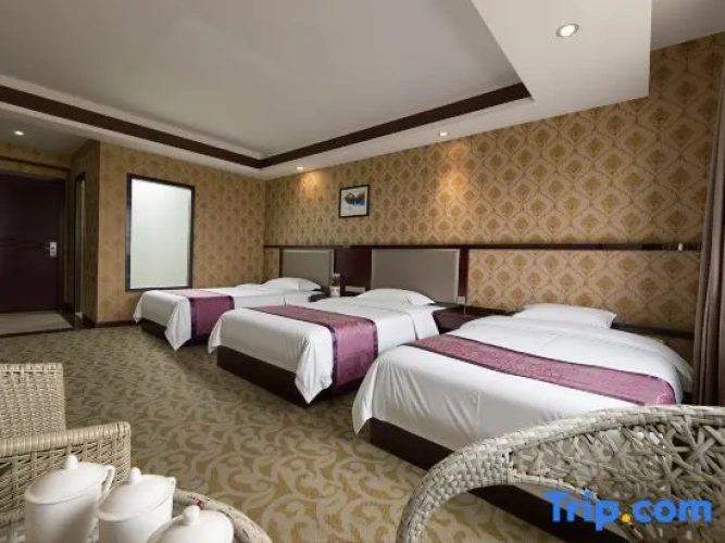 Deluxe Quadruple room