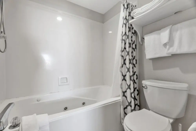 3 Bedrooms Standard room