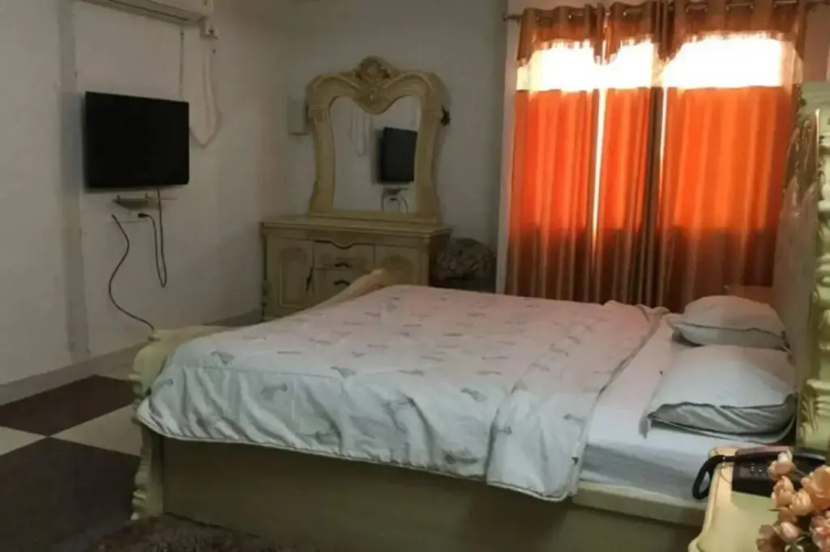 Hotel Royal Paras