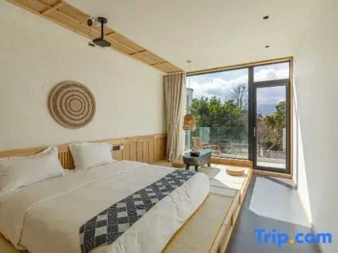2 Bedrooms Double Suite with view
