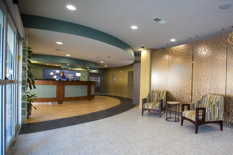 Holiday Inn Express St Louis - Central West End photo 17